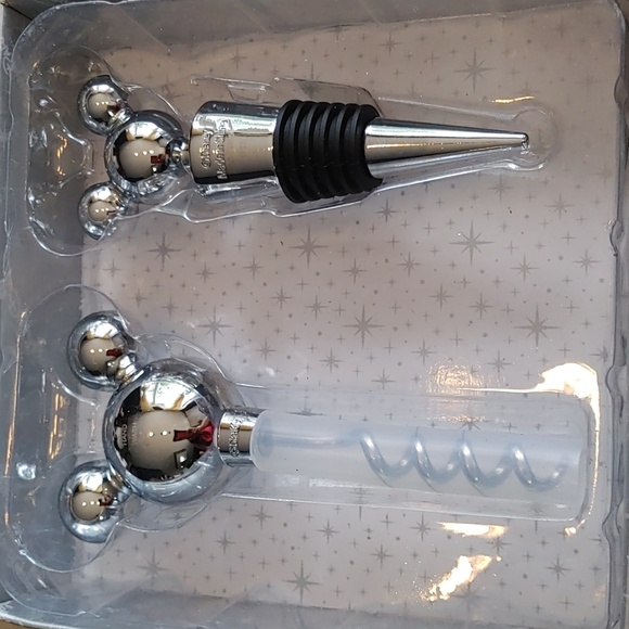 Disney Wine Accessories - Picture 2 of 9